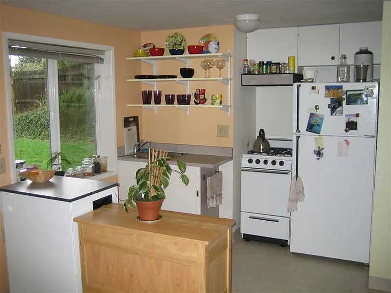 7112 SE Lincoln St #2 — Photo 3