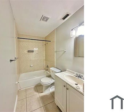 4th image of 1130 NW 29th Way