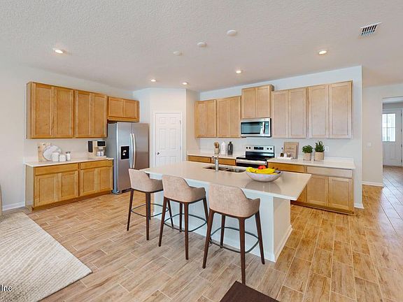 5th image of 2605 FIREBRUSH Lane