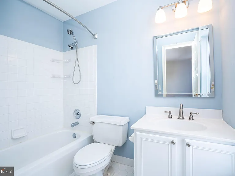 128 S Barrow Pl — Photo 21