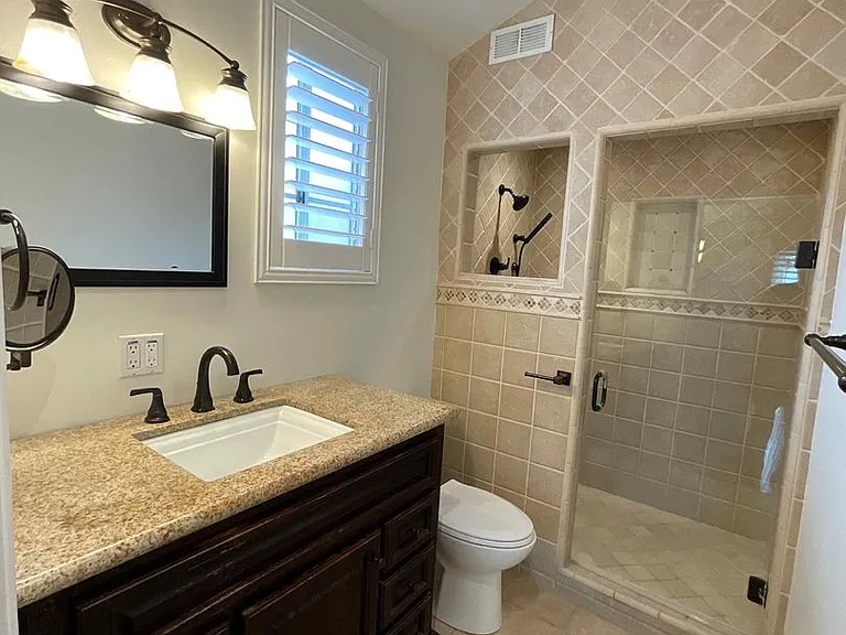 626 Lake St #54 — Photo 37