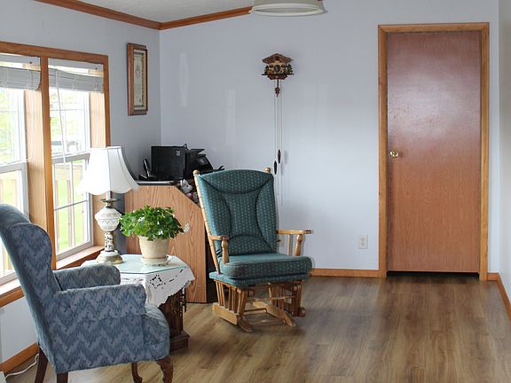 Sitting room upon entry