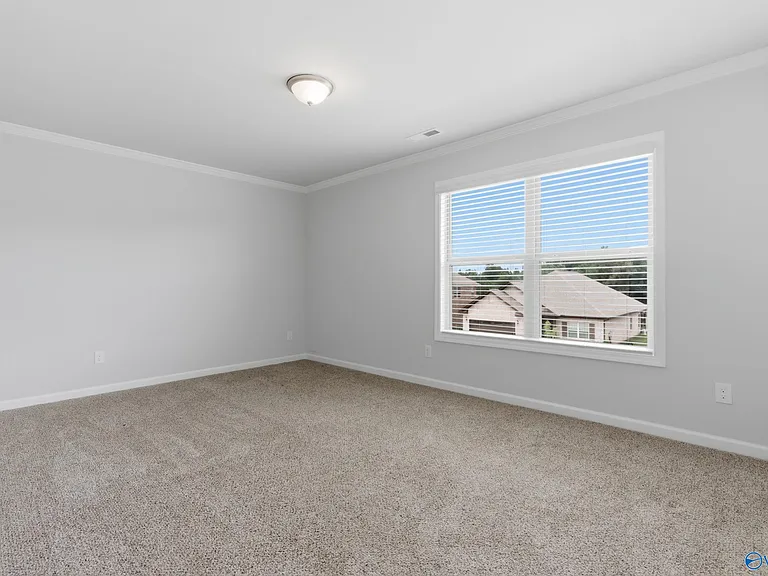 212 Paladin St — Photo 15