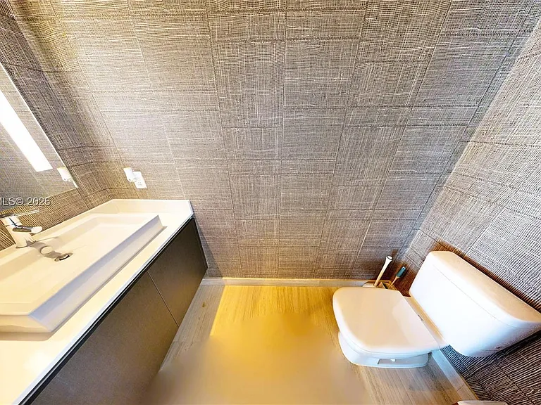 1451 Brickell Ave #2502 — Photo 5
