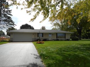 6051 Sand Dr, West Bend, WI 53095