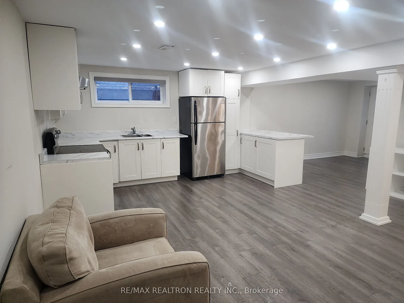 4 bed, $1,800 — Photo 3