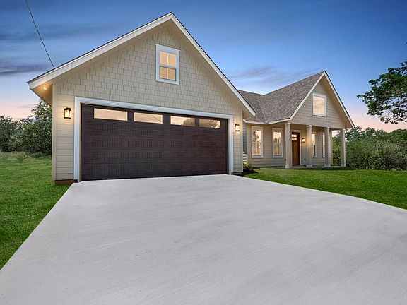 2nd image of 159 W Castlelake Drive