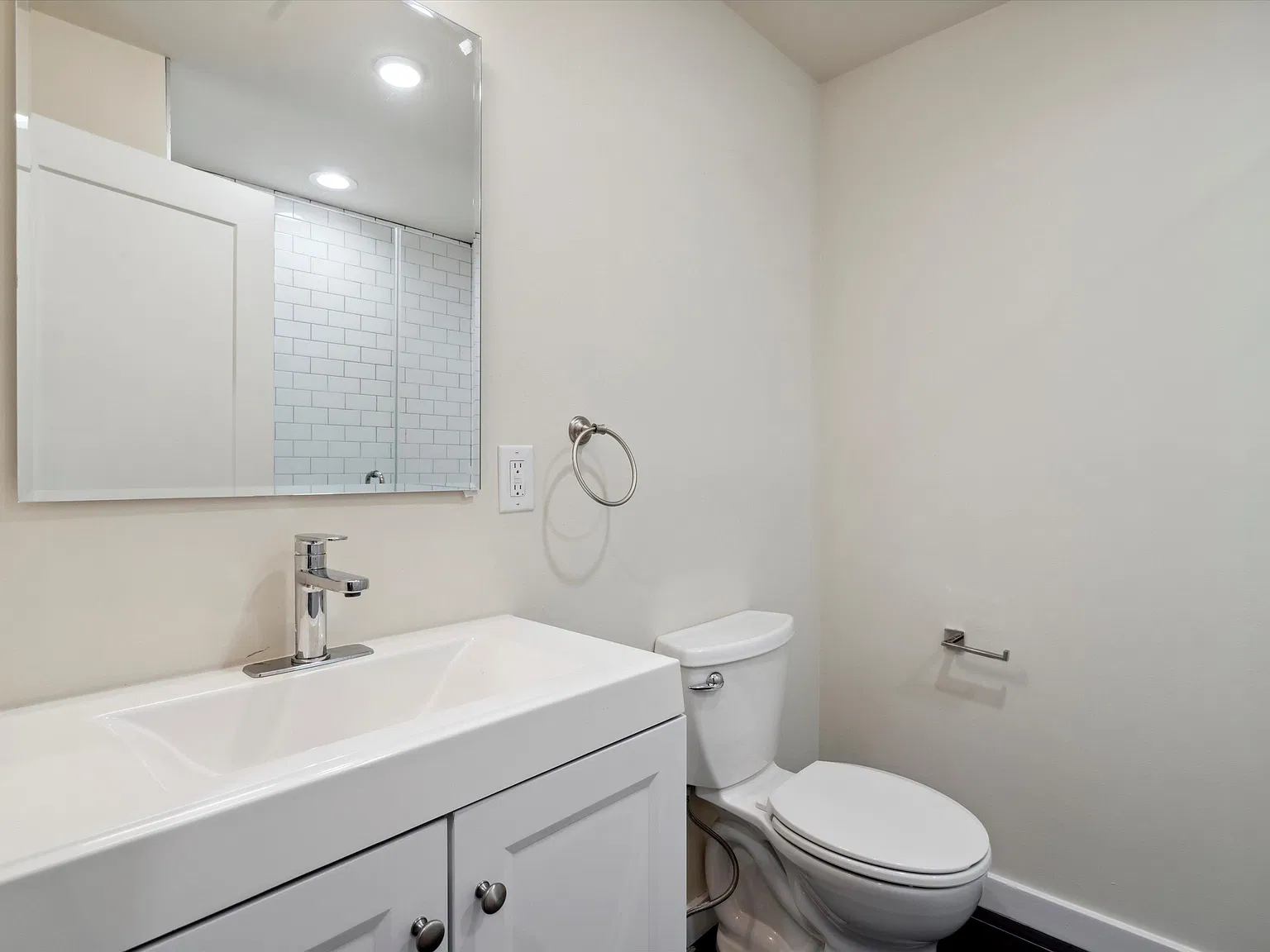 5 bed, 4.5 bath, $3,300 — Photo 4