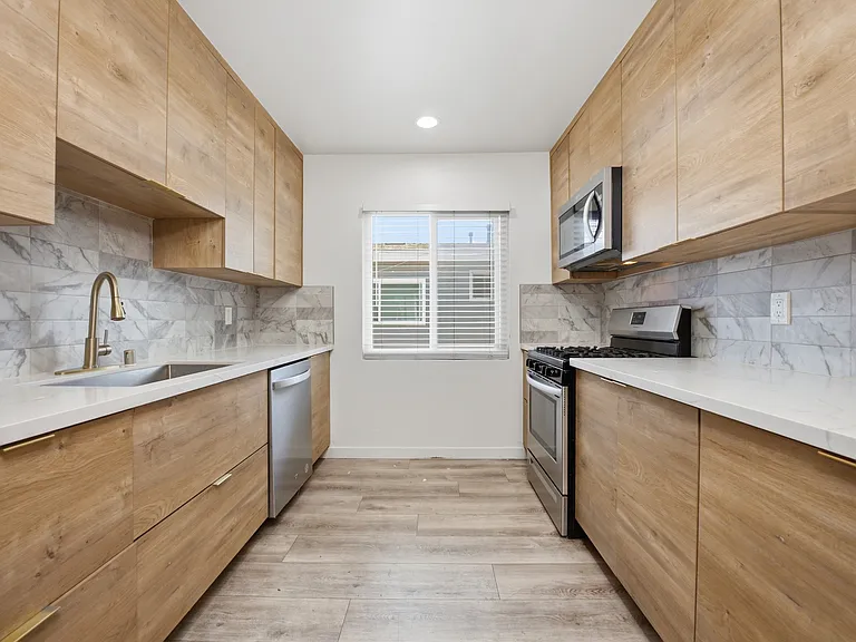 4133 Wabash Ave #8 — Photo 1