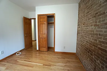 Rented by Best Apartments North Inc