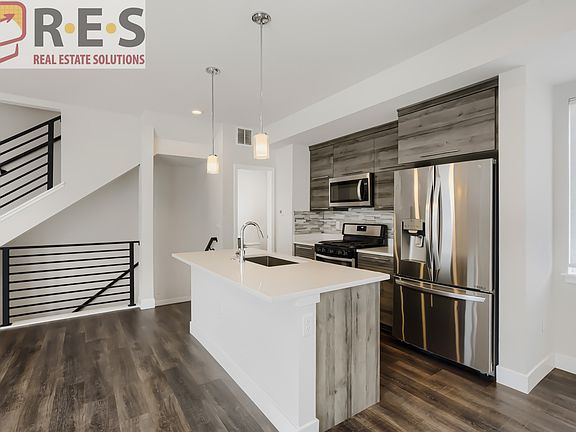 4th image of 5566 W 11th Pl