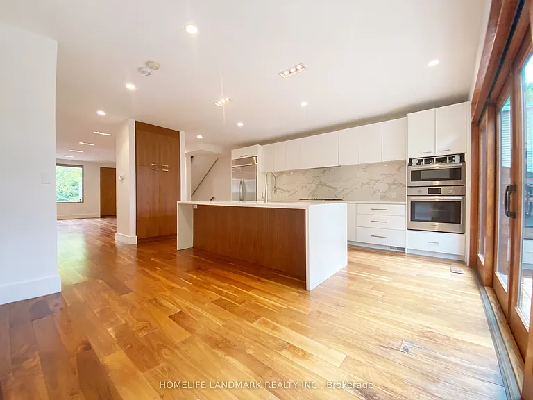 32 Elmer Ave — Photo 6