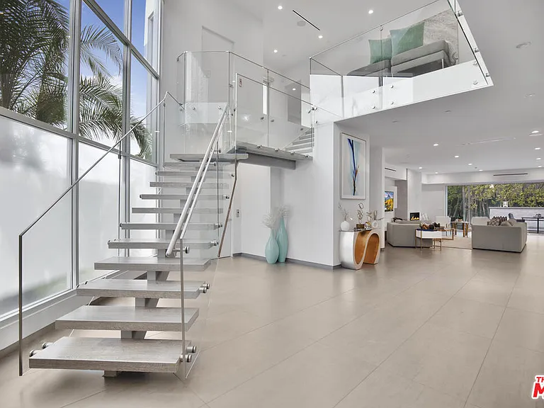 6379 Colgate Ave — Photo 24