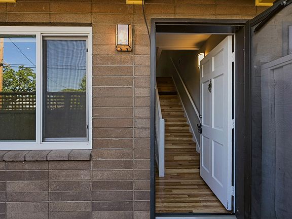 2nd image of 1141-1161 Oak Ave #1157