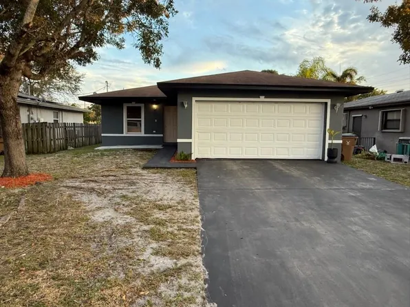 176 SW 5th Court, Deerfield Beach, FL 33441