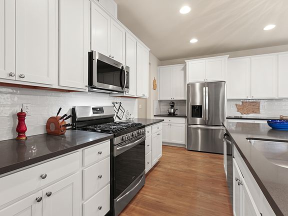 3rd image of 16066 178th Ave SE