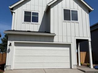 521 Spring Blvd, Woodburn, OR 97071