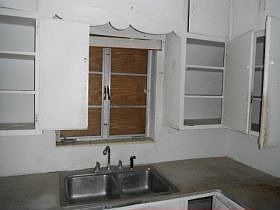4th image of 908 NW 1st St