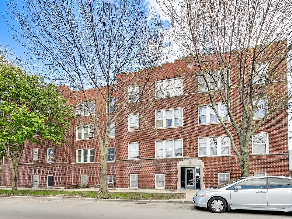 1st image of 2345 W Glenlake Ave #1