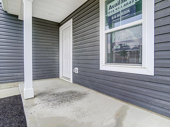 4th image of 6 Cider Mill Dr
