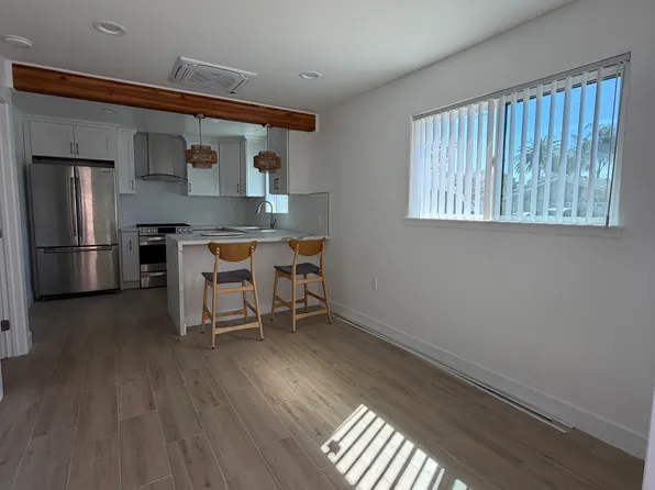 941 Lodgewood Way #B, Oxnard, CA 93030