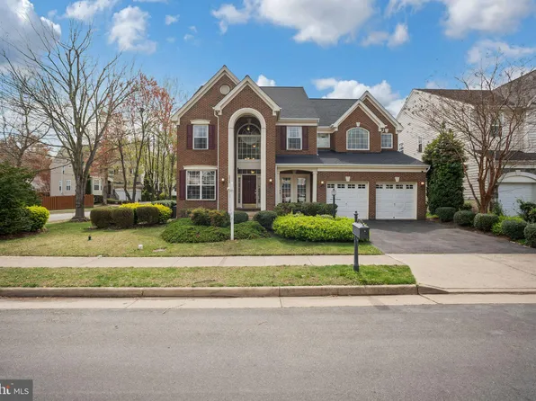 4839 Montega Dr, Woodbridge, VA 22192