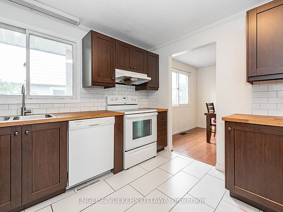 4th image of 75 Woodfield Dr