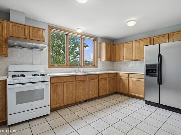 5th image of 1815 S Melody Ct