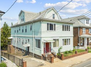 73-75 Ten Hills Rd, Somerville, MA 02145