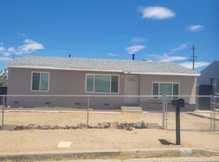 561 S Lillian Dr, Barstow, CA 92311