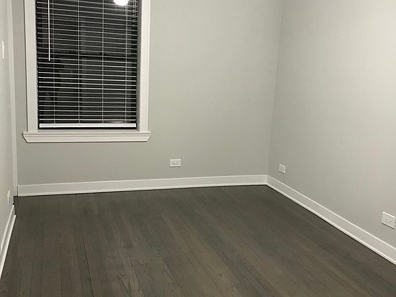 3rd image of 1940 W Wilson Ave APT 2I