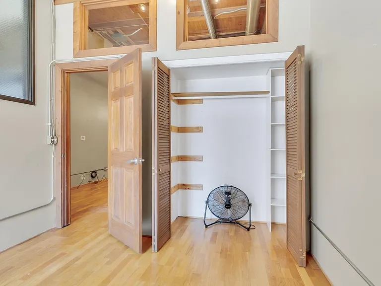 Unit Photo