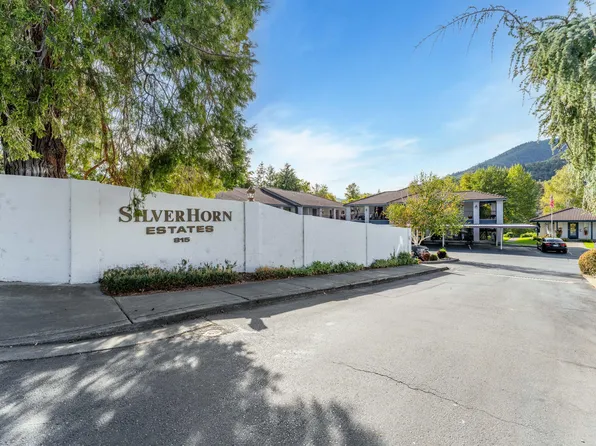 815 Pine St APT 3, Rogue River, OR 97537