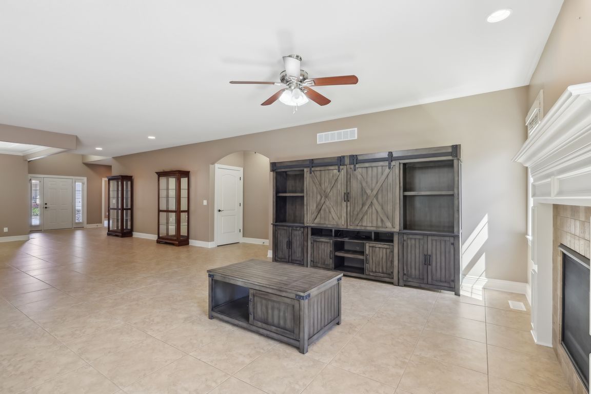 51 Barnstone Ln, Canfield, OH 44406 MLS 5045001 Zillow