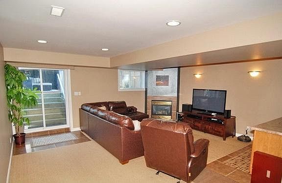 5th image of 3150 Northway Ave
