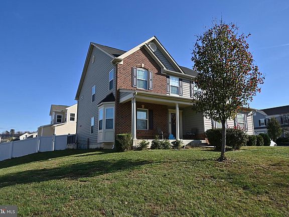 4th image of 10533 Black Pine Ln