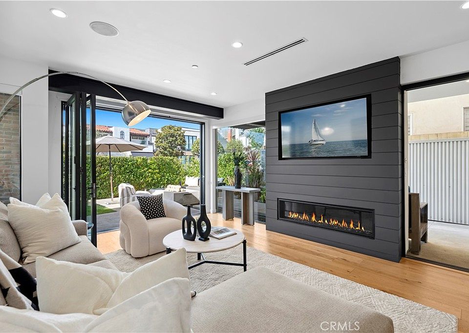 1st image of 608 Orchid Ave