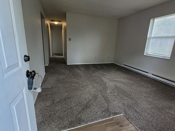 4th image of 1516 Daniel Ct