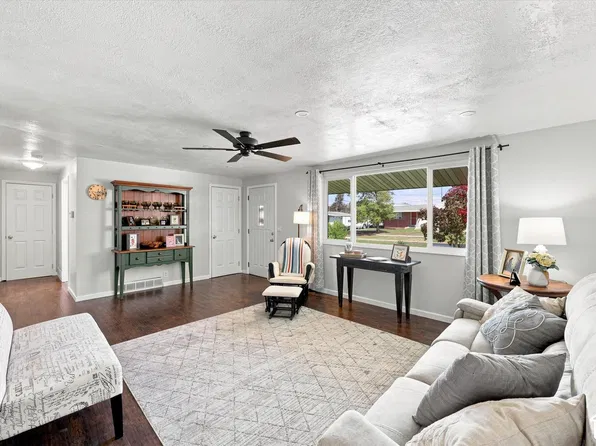 769 W 925 S, Woods Cross, UT 84087