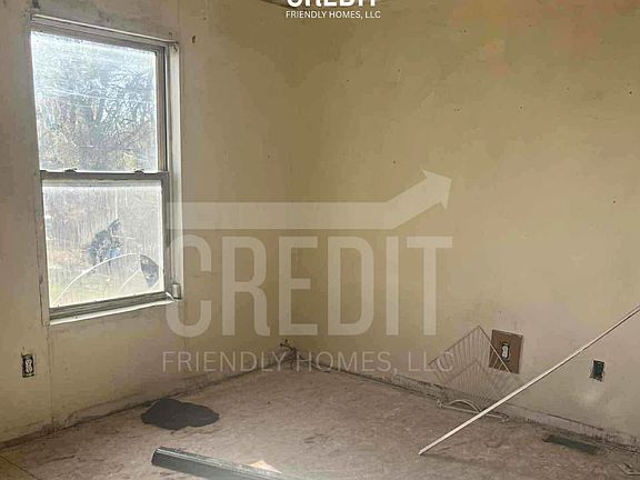 2nd image of 1821 S Lydia Ave