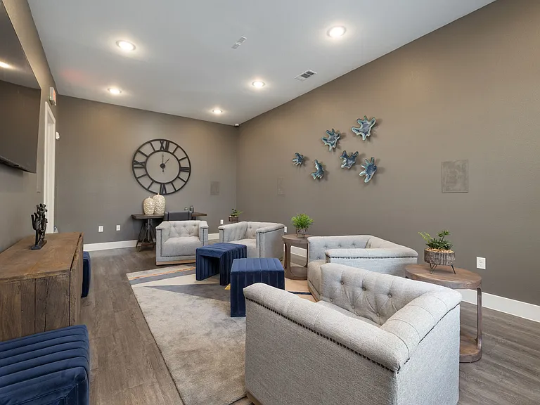Moonlight Apartments — Photo 14