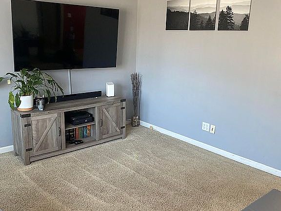3rd image of 8517 Chesterfield Dr