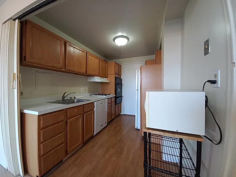 10401 Grosvenor Pl #814 — Photo 7
