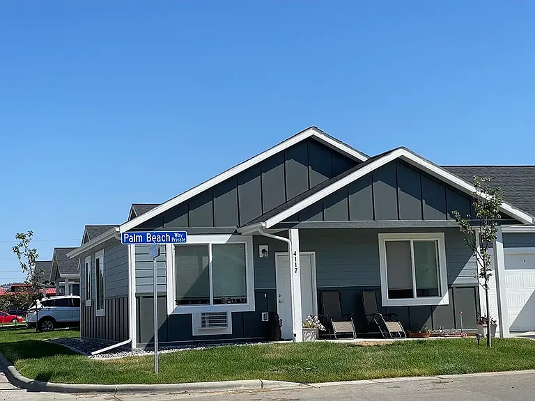 Sapphire Patio Homes Apartments — Photo 10