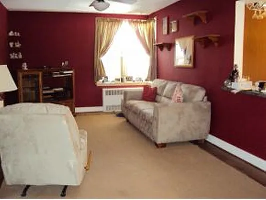 Sold by Doreen Greenwood Inc. | media 8