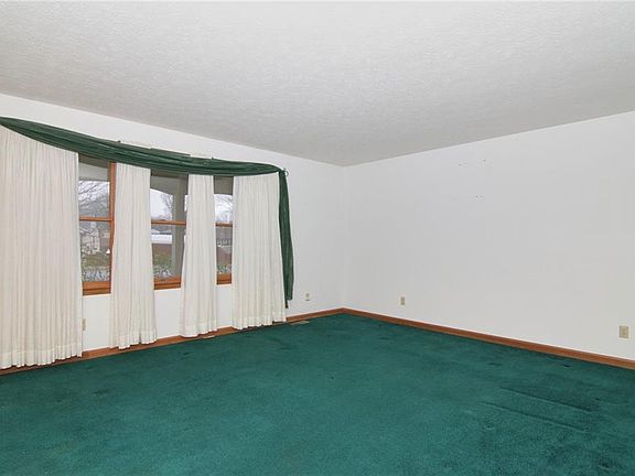 5th image of 7538 Broadview Dr