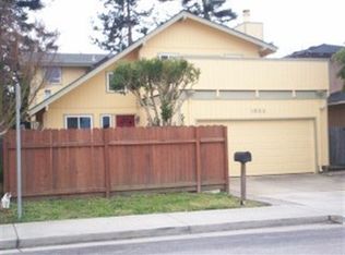 1952 Merrill St, Santa Cruz, CA 95062