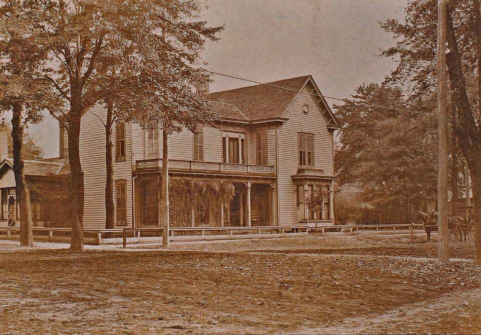 210 Stewart St Carmi, IL, 62821 Apartments for Rent Zillow