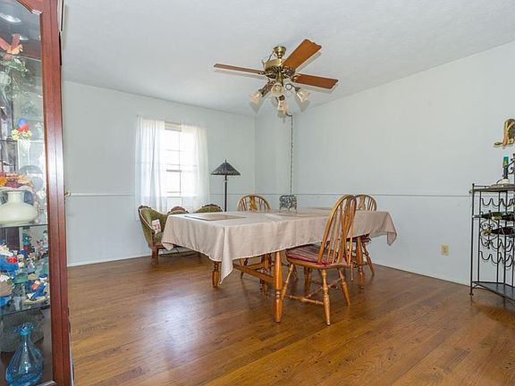 5th image of 5518 Daniel Dr