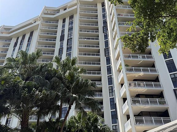2nd image of 1000 Quayside Ter APT 1807
